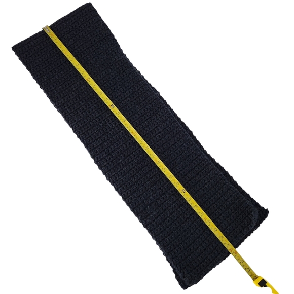 HANDMADE dark blue crocheted scarf (one size) - Picture 4 of 5